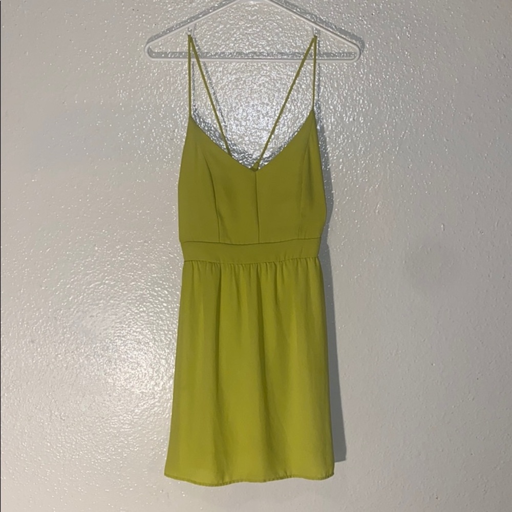 mini dress. 🤍